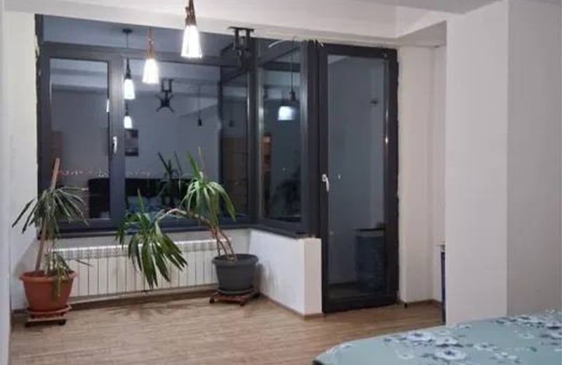 Аренда комфортных 2-комнатных апартаментов с гардеробной, 62 м², Констанца, Румыния